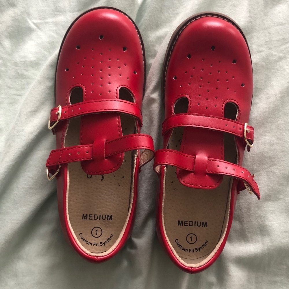 Red Footmates sz 1 -new!